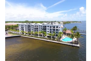 2700 N Federal Hwy, Boynton Beach, FL 33435, Sold 12/01/17