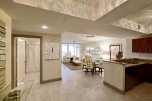 2700 N Federal Hwy, Boynton Beach, FL 33435, Sold 12/01/17