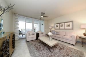 2700 N Federal Hwy, Boynton Beach, FL 33435, Sold 12/01/17