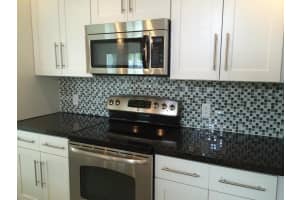 1071 Fairfax Cir W, Boynton Beach, FL 33436, Sold 12/04/17