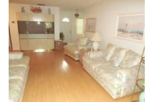 9422 Saddlebrook Dr, Boca Raton, FL 33496, Sold 09/26/17