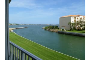 5 Harbour Isle Dr E, Fort Pierce, FL 34949, Sold 01/23/18