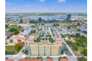 403 S Sapodilla Ave, West Palm Beach, FL 33401, Sold 12/01/17