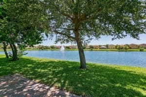 6648 Lurais Dr, Lake Worth, FL 33463, Sold 09/20/17