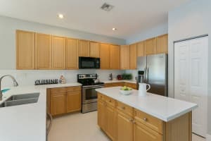 6648 Lurais Dr, Lake Worth, FL 33463, Sold 09/20/17