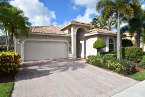 5152 Ventura Dr, Delray Beach, FL 33484, Sold 12/08/17