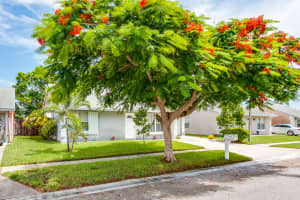 5439 Edgerton Ave, Lake Worth, FL 33463, Sold 10/02/17