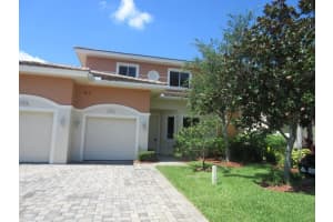 2527 Stockbridge Square SW, Vero Beach, FL 32962, Sold 10/25/17