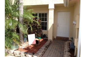 8955 NW 53rd St, Sunrise, FL 33351, Sold 12/01/17