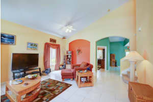 2414 SE Springtree Pl, Stuart, FL 34997, Sold 12/13/17