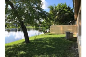 5089 Willow Pond Rd W, West Palm Beach, FL 33417, Sold 12/21/17