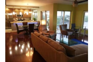 555 SE 6th Ave, Delray Beach, FL 33483, Sold 11/03/17