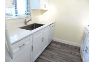 892 SW 9th St Cir, Boca Raton, FL 33486, Sold 08/23/17