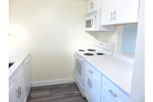 892 SW 9th St Cir, Boca Raton, FL 33486, Sold 08/23/17