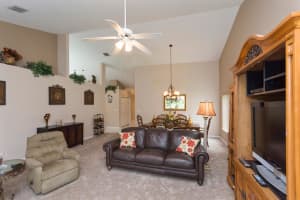 174 Par Dr, Royal Palm Beach, FL 33411, Sold 09/18/17