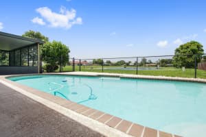 684 Connestee Rd, West Palm Beach, FL 33413, Sold 09/28/17