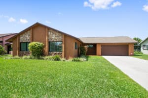 684 Connestee Rd, West Palm Beach, FL 33413, Sold 09/28/17