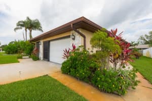 2028 NE Acapulco Dr, Jensen Beach, FL 34957, Sold 10/10/17