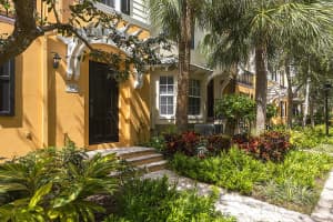 329 W Mallory Cir, Delray Beach, FL 33483, Sold 10/04/17
