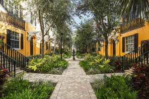 329 W Mallory Cir, Delray Beach, FL 33483, Sold 10/04/17