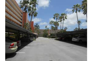 7360 S Oriole Blvd, Delray Beach, FL 33446, Sold 11/08/17