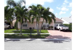 5440 Twin Oakes Rd, Lake Worth, FL 33463, Sold 03/30/18