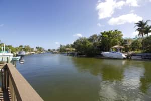 11518 Landing Pl APT D4, North Palm Beach, FL 33408, Sold 08/31/17