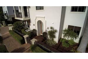 72 NW Chaucer Ln, Boca Raton, FL 33432, Sold 10/30/17