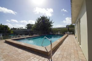 11518 Landing Pl APT D1, North Palm Beach, FL 33408, Sold 09/18/17