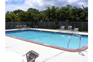 400 Nottingham Cir, Greenacres, FL 33463, Sold 01/30/18