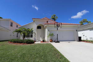 6753 Silver Ridge Ln, Greenacres, FL 33413, Sold 11/16/17