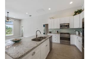 8884 SW Fishermans Wharf Dr, Stuart, FL 34997, Sold 10/26/17