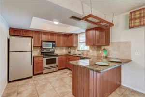 515 11th Ct, Vero Beach, FL 32962, Sold 09/29/17