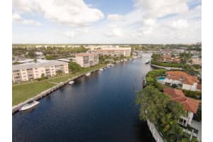 330 N Federal Hwy, Deerfield Beach, FL 33441, Sold 12/04/17
