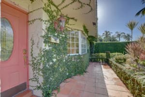 885 NW 7th St, Boca Raton, FL 33486, Sold 09/22/17