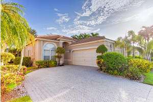 5287 Ventura Dr, Delray Beach, FL 33484, Sold 11/01/17