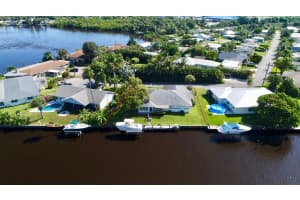 126 SW Cabana Point Cir, Stuart, FL 34994, Sold 11/09/17