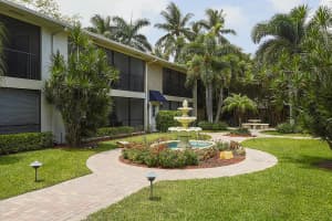 807 NE 1st St w8, Delray Beach, FL 33483, Sold 01/15/18
