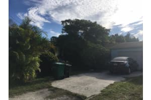 1918 N 51st St, Fort Pierce, FL 34947, Sold 09/28/17