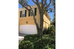 4 Laurel Oaks Cir, Jupiter, FL 33469, Sold 10/23/17
