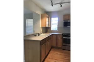 380 Canal Point N, Delray Beach, FL 33444, Sold 04/17/18