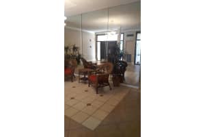 470 Executive Center Dr #5i, West Palm Beach, FL 33401, Sold 01/26/18