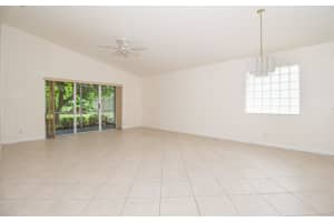 5688 Royal Club Dr, Boynton Beach, FL 33437, Sold 11/17/17