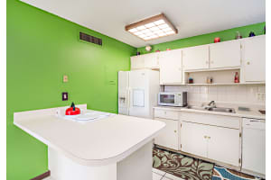 637 Executive Center Dr N107, West Palm Beach, FL 33401, Sold 05/02/18