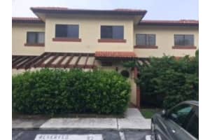 8827 Springtree Lakes Dr, Sunrise, FL 33351, Sold 10/16/17