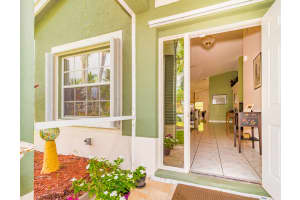 8921 Aubrey Ln, Boynton Beach, FL 33472, Sold 10/11/17