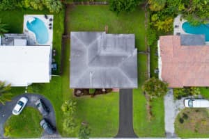 749 NW 7th St, Boca Raton, FL 33486, Sold 10/16/17