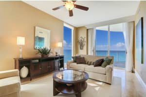 4600 N Ocean Dr, Riviera Beach, FL 33404, Sold 12/29/17