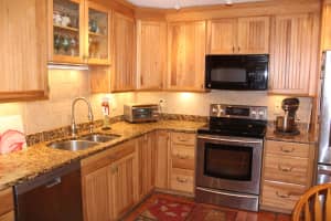 9037 Vineyard Lake Dr, Plantation, FL 33324, Sold 10/17/17