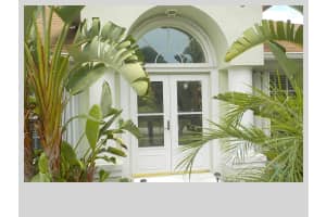 8290 Spicebush Terrace, Port St. Lucie, FL 34952, Sold 09/18/17